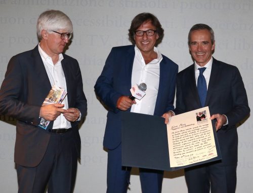 Beppe Severgnini giurato Andy Harris Premio Birra Moretti per la Diffusione della Cultura Alimentare e Alfredo Pratolongo giurato