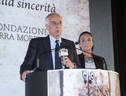 Il Sindaco di Milano Giuliano Pisapia e Chiara Beria di Argentine (Presidente della giuria)
